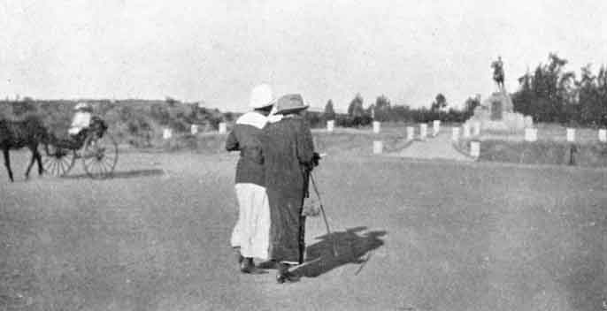 At Windhuk. How we treat the German women. Ten minutes after occupation